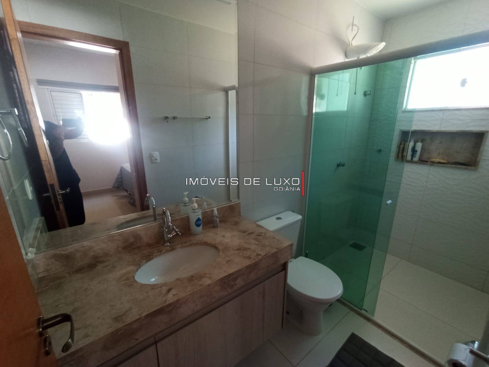 Imóveis de Luxo - Casa 2 suites com projeto moderno e arrojado!! Cond Villa Verde