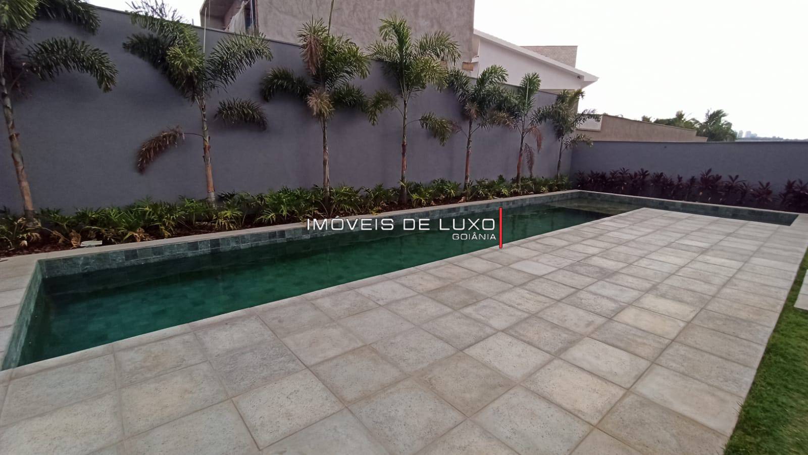 Imóveis de Luxo - Casa Térrea Alphaville Cruzeiro 04 suítes, de luxo, projeto moderno!!