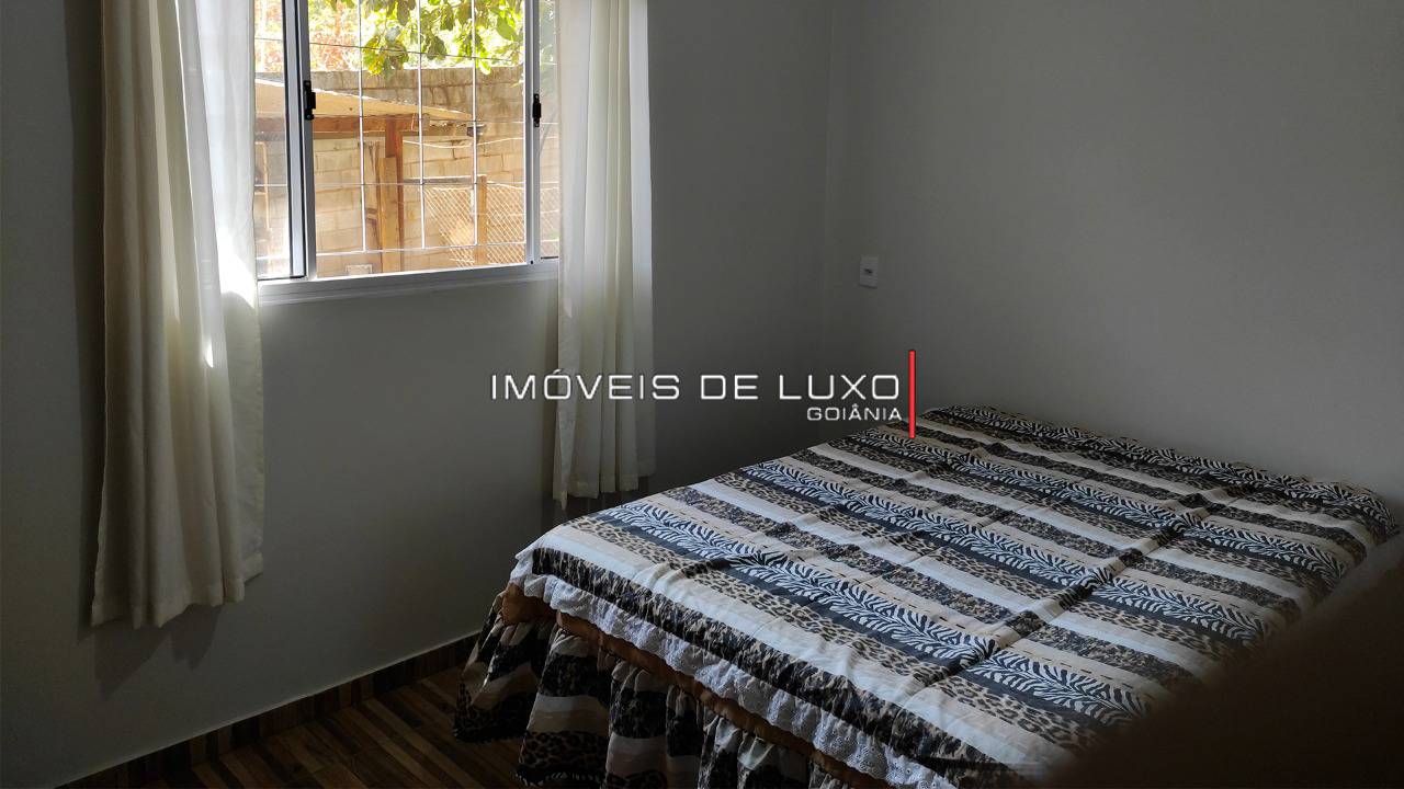 Imóveis de Luxo - Casa térrea, 2 suítes, lotaço com 1464m2, no Condomínio Villa Verde!